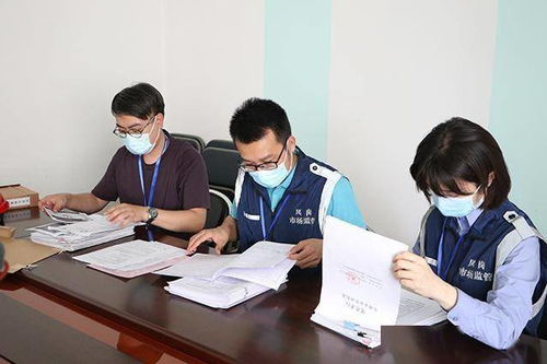 鳳崗鎮(zhèn)開展住宅小區(qū)老舊電梯安全評估